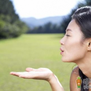 如何挑起女人的性欲