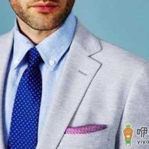 职场男性衣着注意：莫穿太肥大的衣服