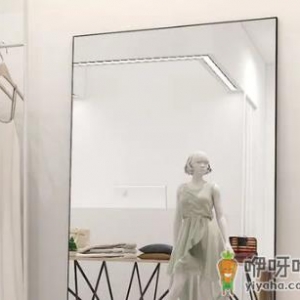 服装店的镜子是不是有美颜