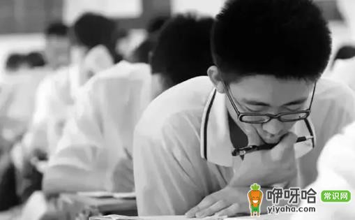 青少年近视按摩疗效好 预防青少年近视经常做健眼操