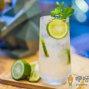 鸭屎香柠檬茶是什么茶底