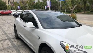 汽车玻璃膜撕下来为什么那么臭