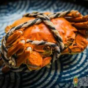 大闸蟹和葡萄一起吃了怎么办