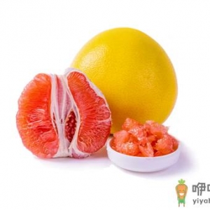 吃红心柚子尿液会显红色吗