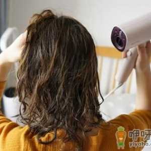 用吹风机吹鞋子会变黄吗