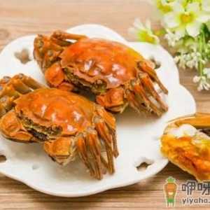 螃蟹和柿子一起吃了怎么补救