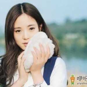 做完双眼皮疤痕增生会自然消退吗