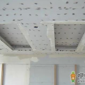 石膏板吊顶进水后必须换么