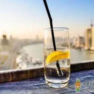 柠檬泡温水治鼻塞吗