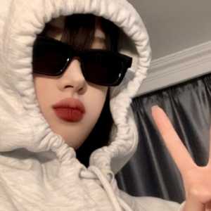 女人婚前存款应该让老公知道吗