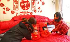 结婚帮别人铺床不吉利吗