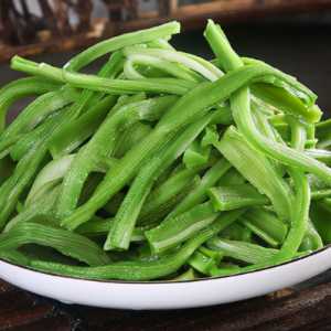 贡菜焯水几分钟熟