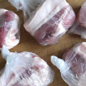 肉不解冻直接煮致癌是真的吗