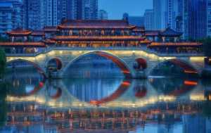 2023年7月份的成都多少度热吗