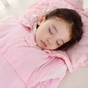 2023年属兔8月出生的是男孩还是女孩