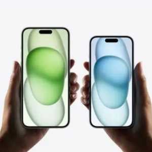 iPhone15屏幕发绿吗